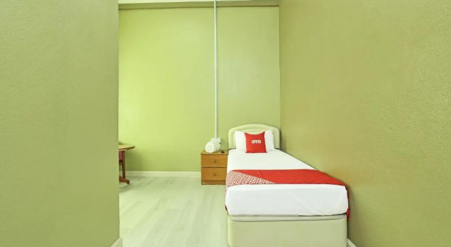 Номер Deluxe Oyo 90639 Hotel Azimah