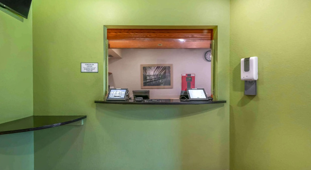 Extended Stay America Select Suites - Lake Worth, 预订 酒店 沃思湖 Palm Beach County