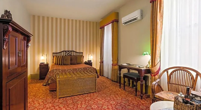 Люкс Standard Hadleys Orient Hotel