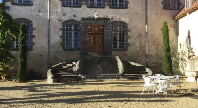 Manoir dAubeterre, Забронировать Гостевой дом Марса Пюи-де-Дом