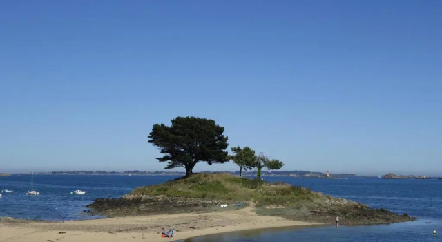 Вилла Maison de Pors Guyon - Les pieds dans l'eau
