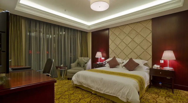 Люкс Premium Jiangsu Cuipingshan Hotel