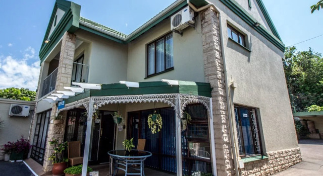 Sandyridge Bed and Breakfast, Забронировать Отель Бизнес-отели Умхланга, 4* 5*