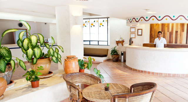 Hotel & Suites Villasol, Rezervați Hotel Hoteluri în Puerto Escondido cu parcare, Parcare