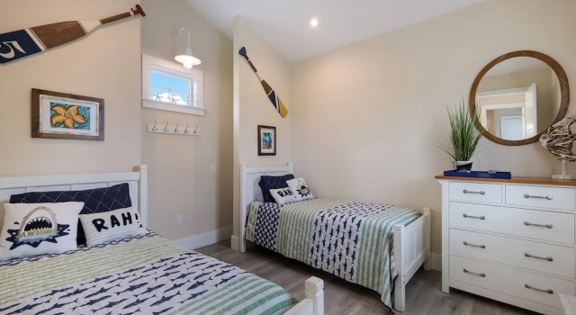 Jersey Girl 5 Bedroom Home by RedAwning