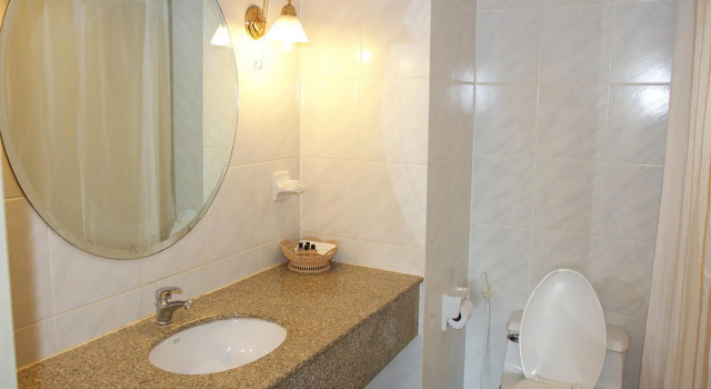 Люкс Deluxe Omni Tower Syncate Suites