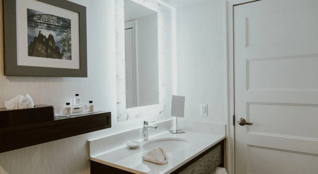 Номер Standard Crowne Plaza Fredericton Lord Beaverbrook by IHG