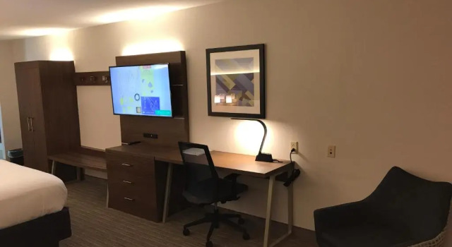 Номер Standard Holiday Inn Express & Suites. by IHG