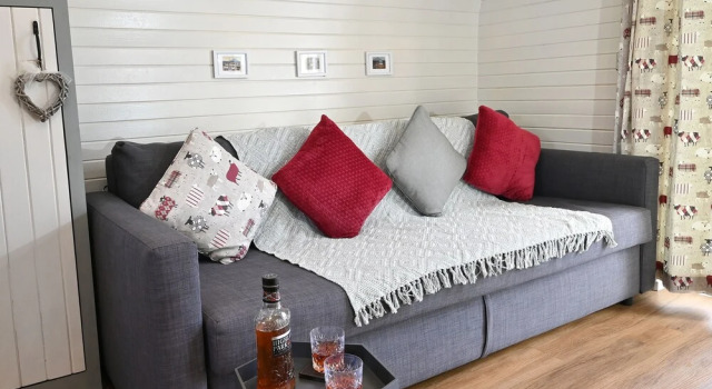 Ardgay Glamping Pods, Rezervați Teren de campat Ardgay Scotland