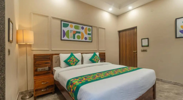 Treebo Aashirwad Bliss Inn With Swimming Pool, Забронировать Отель Отели штата Раджастхана с парковкой, Парковка