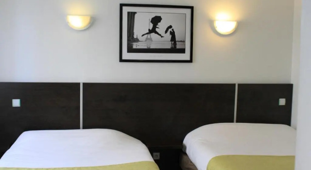Семейный номер Standard Hôtel de Paris - Dijon Centre Gare