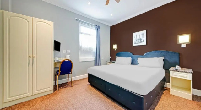 Двухместный номер Deluxe OYO Bostons Manor Hotel, Hanwell London