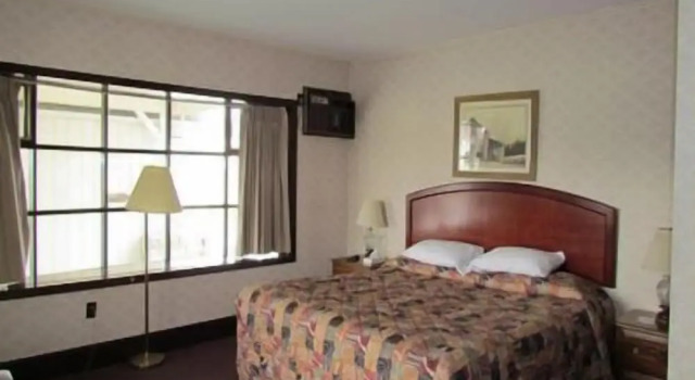 Номер Standard Cherry Lane Motor Inn