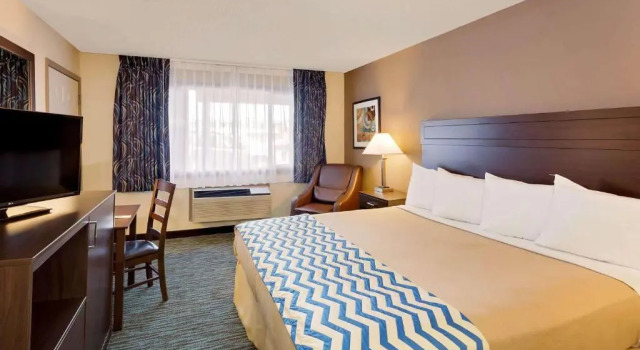 Четырёхместный номер Standard Travelodge by Wyndham Aberdeen