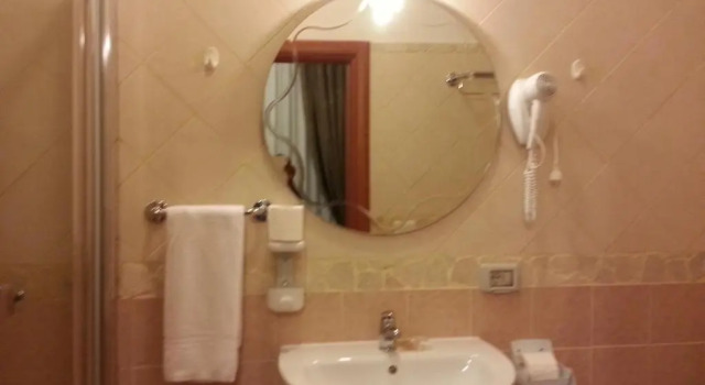 Кровать в общем номере (женский номер) Guesthouse Alex II