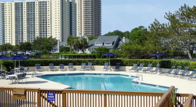 Beautiful Lakefront Condo: Easy Walk to the Beach!, Забронировать Апартаменты/квартира Апартаменты Южной Каролины, Апартаменты/квартира