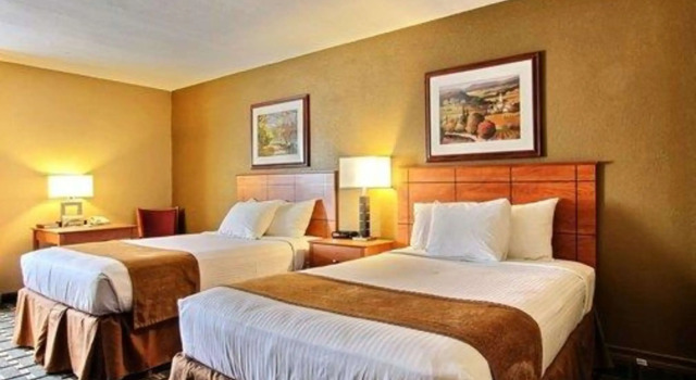 Четырёхместный номер Standard Quality Inn Thief River Falls