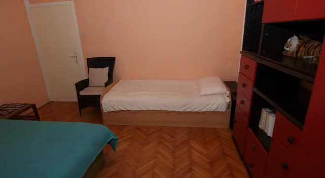 Apartment 752
