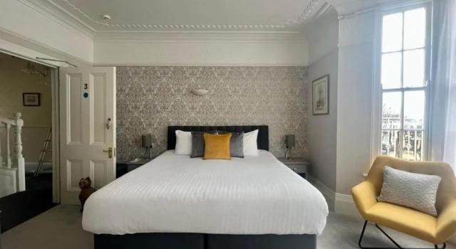 The Charterhouse, Book Bed and Breakfast Hoteller i Torquay med parkering, nær Torre Abbey, Parkering