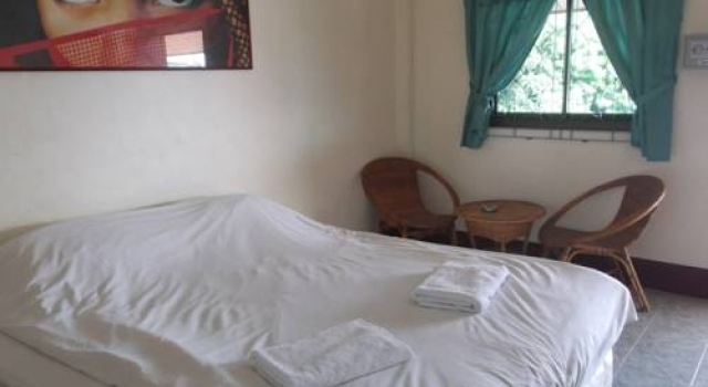 Chaweng Y&O Guesthouse, Забронировать Отель Отели Южного Таиланда с парковкой, Парковка