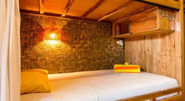 Sleepy Croc Hostel, Book Hostel Candi Dasa Karangasem