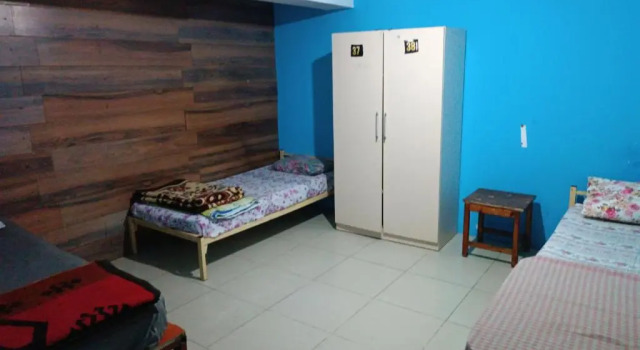 Кровать в общем номере Baskent Pansiyon