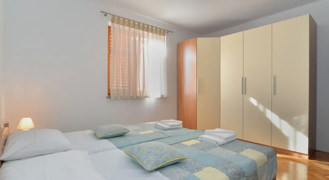 Apartment 1807