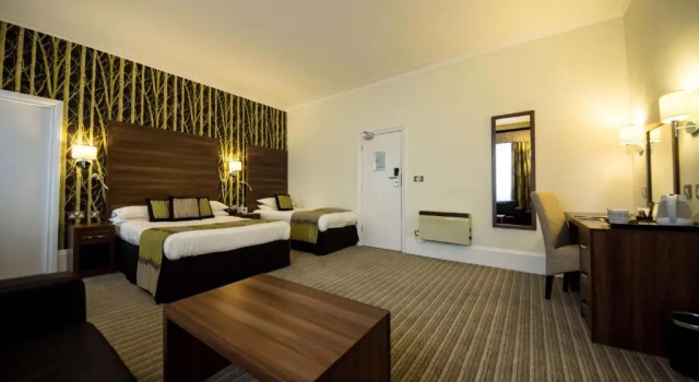 Трёхместный семейный номер Standard Best Western York House Hotel