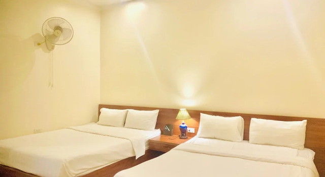 Четырёхместный семейный номер Standard с видом на горы Vang Vieng Garden Resort