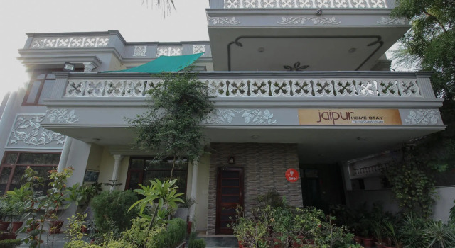 OYO 5550 Jaipur stays, Забронировать Отель Отели штата Раджастхана с парковкой, Парковка