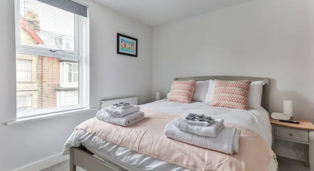 Pet-friendly Coastal Apartment in Filey, No Deposit, Varaa Huoneisto Asunnot kohteessa Merseyside, Huoneisto
