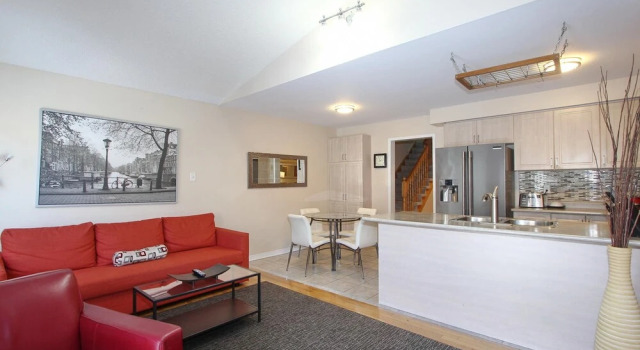 Pelicanstay in Churchill Meadows, Varaa Hotelli Mississauga 