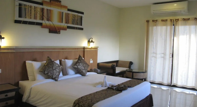 Одноместный номер Standard с балконом OYO Baan Tong Tong Pattaya Resort