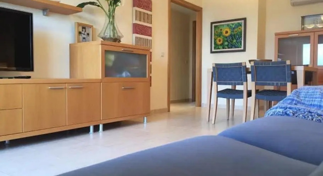 .Apartamento 1a linea de playa + piscina + parking DAIMUS, Забронировать Отель Даймус 