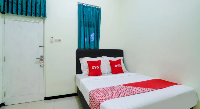 Djati Homestay Redpartner near Gor Djarum Kudus, Reserva ahora Hostal o pensión Casas de huéspedes en Kudus, Hostal o pensión