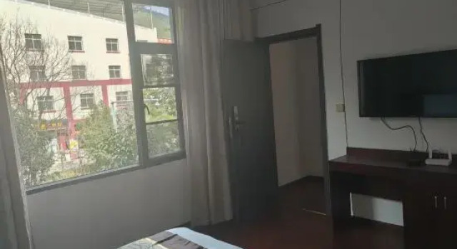 Люкс Shangri La Mastiff Fate Residence (Tiger Leaping Gorge Town Store)