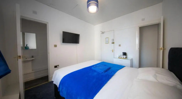 Двухместный номер Superior The Adonis Hotel