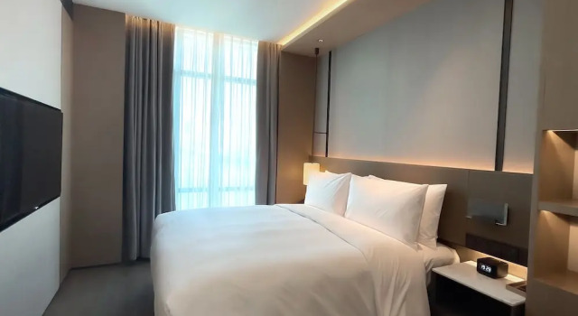Номер Standard c 1 комнатой с видом на озеро The Meixi Lake, Changsha Marriott Executive Apartments