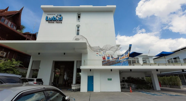 ZEN Hostel Patong, Забронировать Хостел Отели Патонг-Бич с бассейном, рядом с Больница Патонга, Бассейн