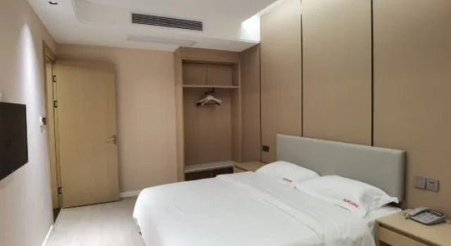 Люкс Deluxe Shitai New Century Hotel