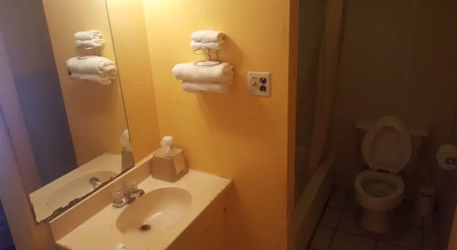 Номер Standard Guest Host Motel