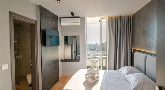 Ersa Luxury Rooms, Book Hotel Hoteller i Vlorë County med parkering, Parkering