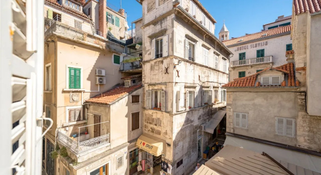 Marti Luxury Rooms, Prenota Hotel Splitska 