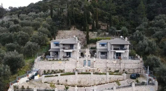 Студия Stone Maisonettes