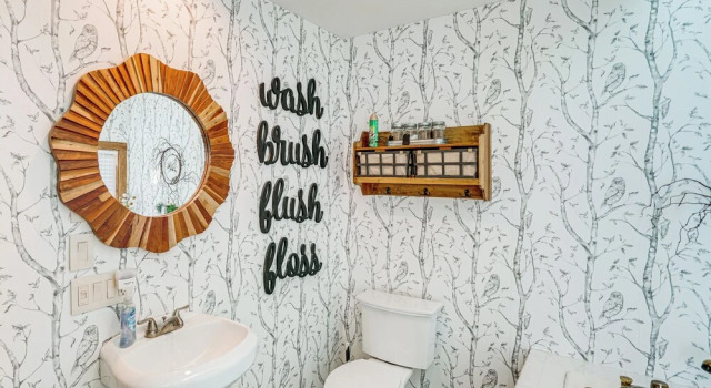 Коттедж Deck & Game Room: Family Wilmington Retreat