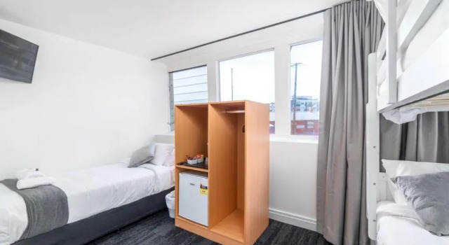 Номер Standard Sydney Junction Hotel