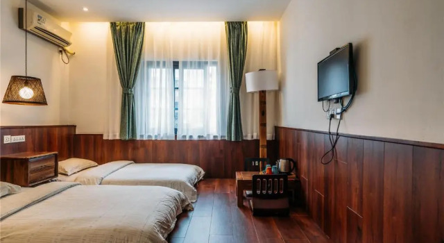 Трёхместный номер Standard POSHPACKER - Chengdu Flipflop Hostel