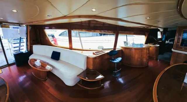 Riviera Leisure Yachts Dubai, Забронировать Дом для отпуска Виллы Эмирата Дубая, рядом с Международный яхт-клуб Дубая, Вилла
