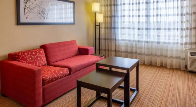 Номер Standard Courtyard by Marriott Lexington Keeneland/Airport
