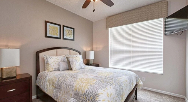 Emerald 4 bedrooms with Pool - 2201Em 4 Home by RedAwning